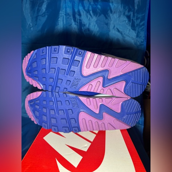 Nike Airmax 90 SE - size 8 - Picture 12 of 15